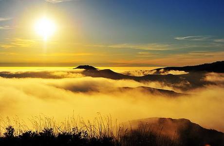 Sun, Hills & Fog - Marin Headlands by MikeBehnken, on Flickr