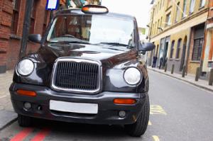 Londra, aumenta la flotta dei taxi elettrici