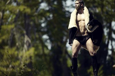 Mario Tarkowsky & Aggelos in Dolce & Gabbana underwear su Fashionisto Exclusive