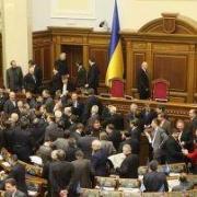 Ucraina, critiche dagli osservatori: “Le elezioni non sono state regolari”