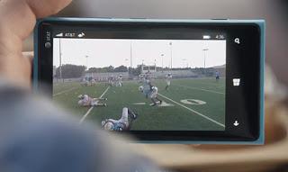 Il nuovo spot AT&T; con il protagonista Nokia Lumia 920