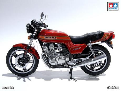 Honda CB 750 F 1979 by Sennake (Tamiya)