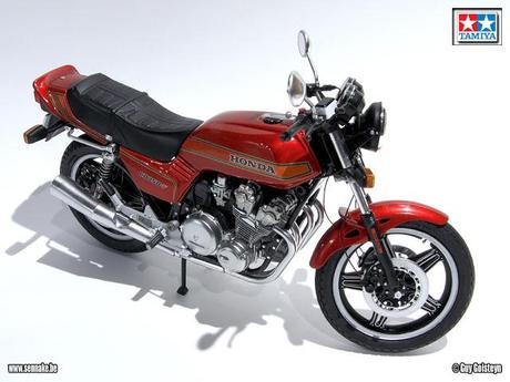 Honda CB 750 F 1979 by Sennake (Tamiya)