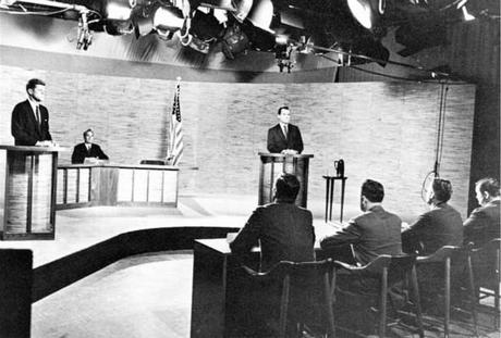 immagine dal dibattito Kennedy Nixon 1960