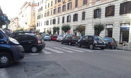 Testaccio. Semplicemente impossibile anche soltanto farsi una passeggiata...