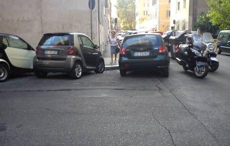 Testaccio. Semplicemente impossibile anche soltanto farsi una passeggiata...