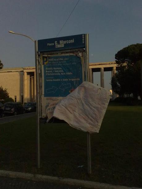 Beh se le primarie devono servire a imbrattare la città di migliaia di manifesti illegali allora lasciam perdere cavolo!