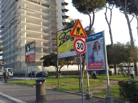 Beh se le primarie devono servire a imbrattare la città di migliaia di manifesti illegali allora lasciam perdere cavolo!