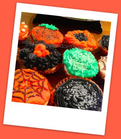 Halloween cupcakes: BOO!!