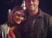 Edge accompagna Beth Phoenix ring l’ultima volta
