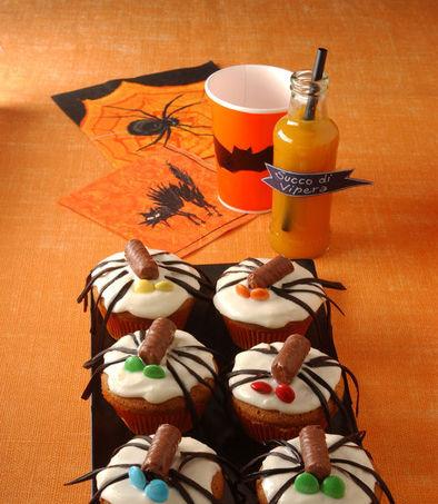 http://www.donnamoderna.com/var/ezflow_site/storage/images/media/images/cucina/dolcetti-halloween/decora-i-dolcetti/69198027-4-ita-IT/Decora-i-dolcetti_v_gdv.jpg