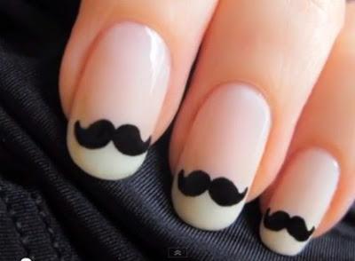 TREND ALERT: MOUSTACHES PER TUTTI