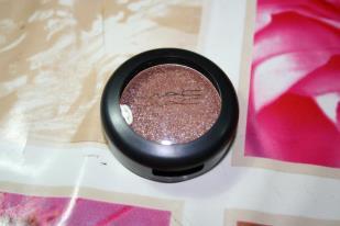 MAC : Pressed Pigment in Beaming