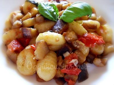 Gnocchi di Ricotta con Melanzane Striate e Scamorza