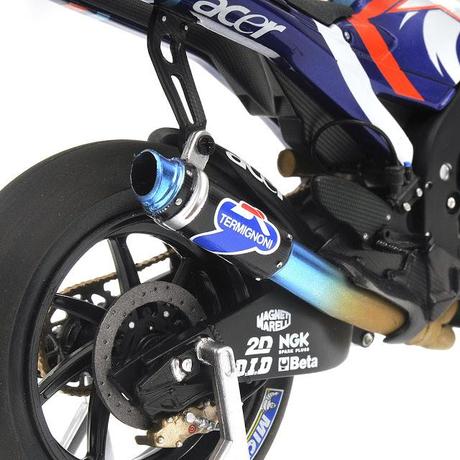 Yamaha YZR-M1 C.Edwards Laguna Seca 2007 - Exclusive Danhausen L.E. 550 pcs. by Minichamps