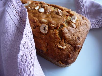 PLUMCAKE di NOCCIOLE e FICHI SECCHI