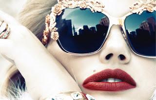 Kate Upton with Dolce & Gabbana sunglasses su Vogue Italia