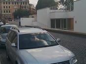Secondo Alemanno problema teca Richard Meier, realtà l'Ara Pacis affoga sotto coltre degrado incuria
