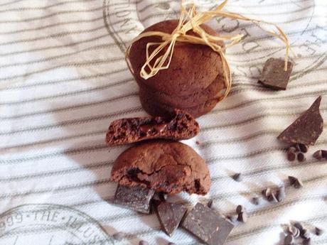 Biscotti al Cioccolato dal Cuore Morbido