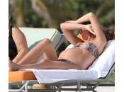 Gisele Bundchen pancione rilassa Miami: foto