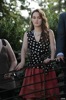 Gossip Girl 06x01: spettegoliamo su abiti e accessori di Blair & Co.