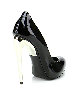 Giuseppe Zanotti does his “BLADE” pumps