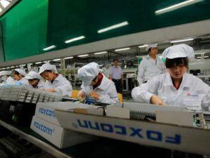 Ancora scandali per Foxconn: trovati minorenni a lavorare