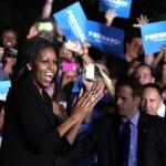 Michelle accanto ad Obama nella chiusura della campagna elettorale