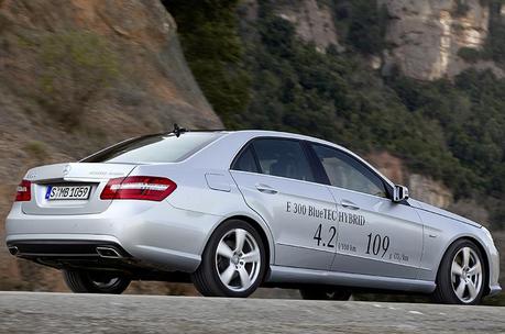 Mercedes Classe E ReportMotori.it Mercedes Classe E BlueTEC HYBRID » ReportMotori.it