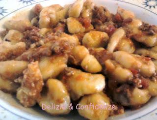 Gnocchi di patate al ragù