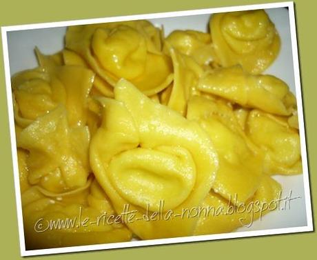 Tortelloni burro e salvia (13)