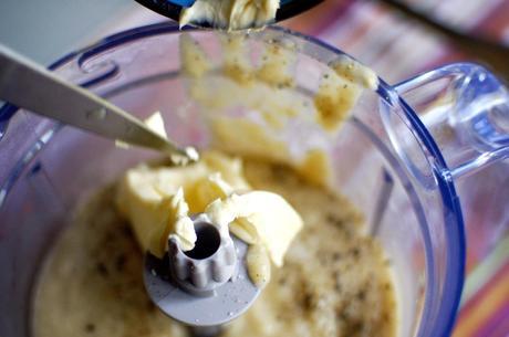 Mixare il tutto Crema di ceci con carpaccio di gamberi
