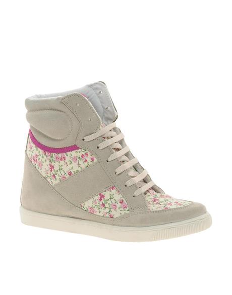 Tendenze autunno/inverno 2012: Sneakers con la zeppa