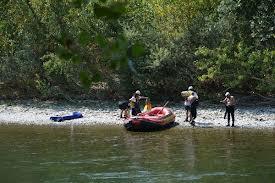 Madre e figlio di pochi mesi soccorsi nel fiume Adda Il piccolo è in fin di vita