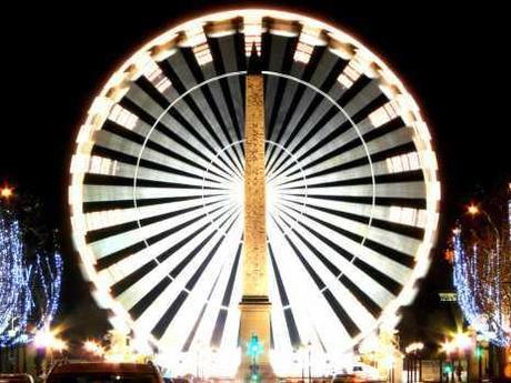 La ruota panoramica torna a Place de la Concorde