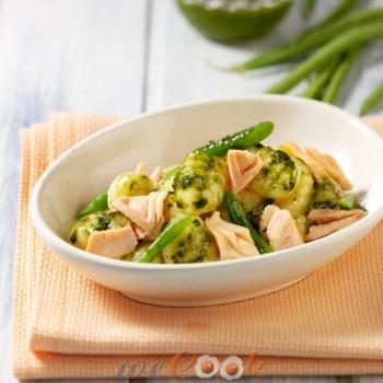 Gnocchi di patate al salmone e pesto - Logo