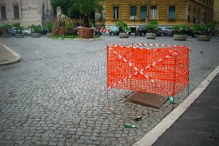 IL MAGNIFICO GHETTO DI ROMA RIDOTTO A TERRA DI NESSUNO: TRA SOSTA SELVATICA E INCURIA, CONATI DI VOMITO A NON FINIRE