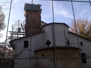 foto chiesa di Medolla terremotata