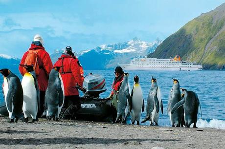 Hapag-Lloyd Cruises apre la nuova stagione 2012/2013 in Antartico.