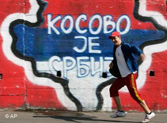 SONDAGGIO: TRA L'UE ED IL KOSOVO I SERBI SCELGONO IL KOSOVO