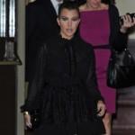 Kim e Kourtney Kardashian presentano la loro linea di moda a Londra01