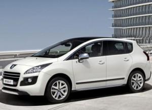 Peugeot 3008 HYbrid4 prezzi e consumi