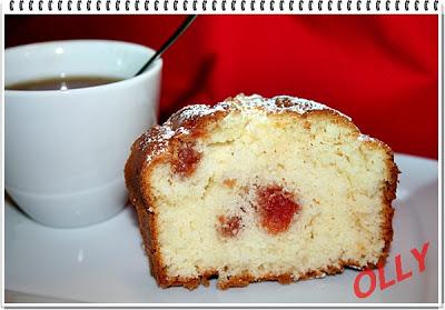 Ciambella al mascarpone con marmellata di mela cotogna