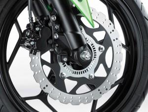 La nuovissima Ninja 300, una potenza tale da eclissare tutti gli altri propulsori della categoria