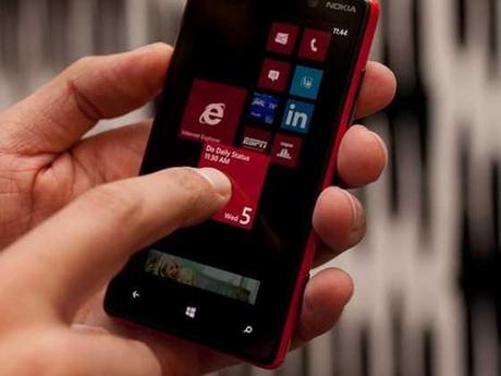 Guida Nokia Lumia 820 : Cosa fare alla prima accensione di Windows Phone 8 !