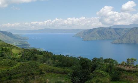 lago toba