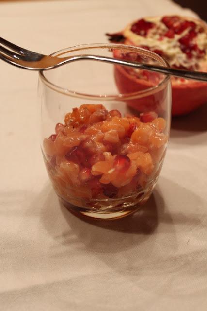 Tartare di salmone con melagrana