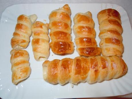 CANNONCINI (PASTRY HORNS)