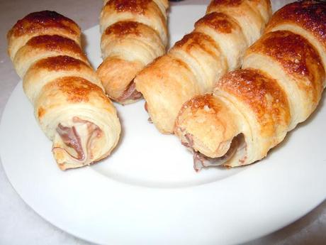 CANNONCINI (PASTRY HORNS)