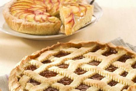 http://ricette.donnamoderna.com/var/ezflow_site/storage/images/media/images/ricette-importate/dolce-dessert/torte-e-crostate/cremosa-alle-pesche/piatto-pronto-crostata-torta-tagliere-tovagliolo/34573461-1-ita-IT/piatto-pronto-crostata-torta-tagliere-tovagliolo_dettaglio_ricette_slider_grande3.jpg